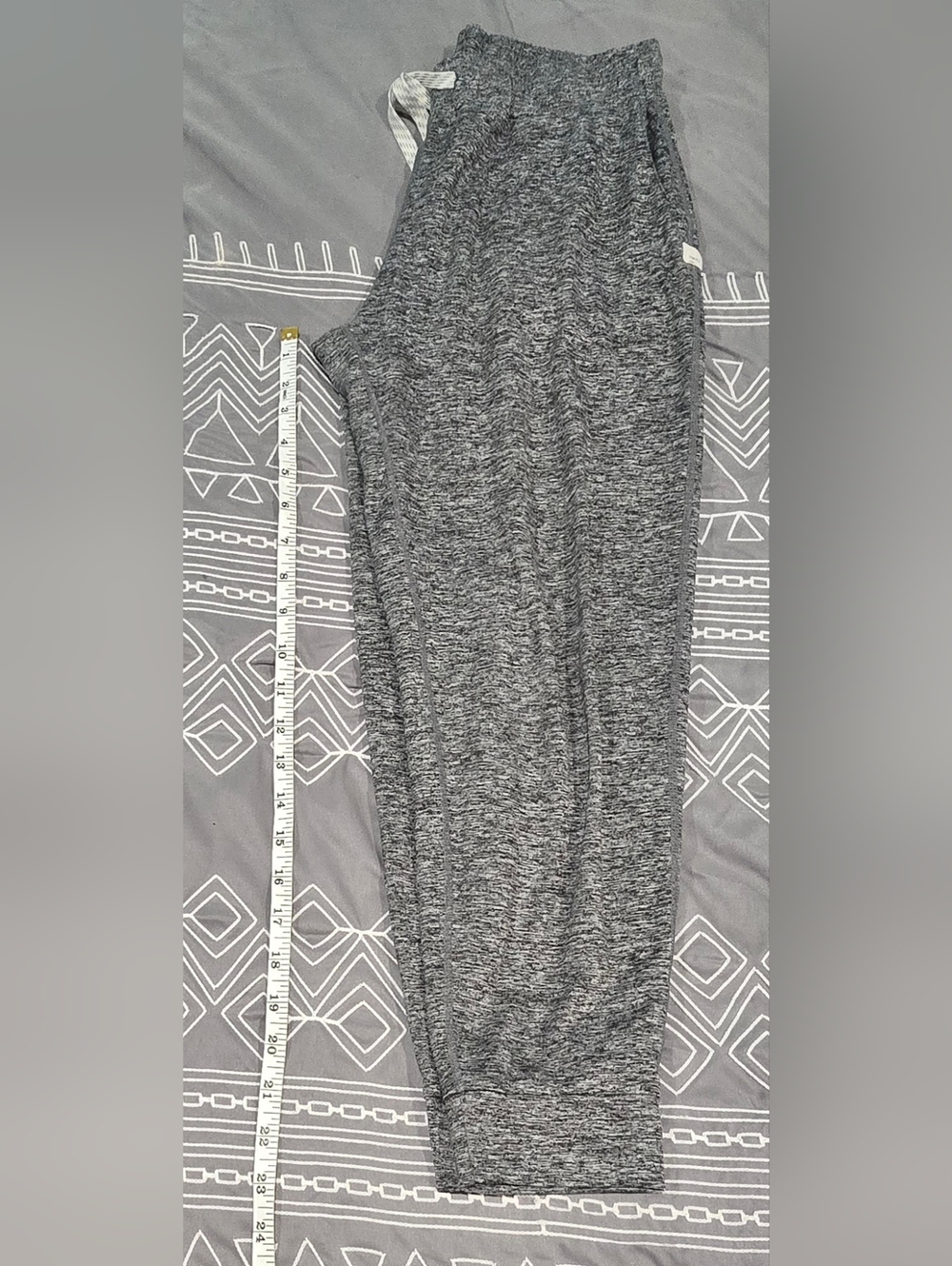 Vuori Womens Performance Jogger In Heathered Grey Size Medium - Picture 3 of 6